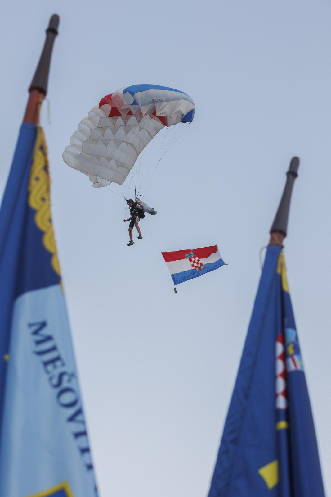 Rijeka: Bakljada na Trsatskoj gradini povodom obilježavanja Dana pobjede, Dana domovinske zahvalnosti i Dana hrvatskih branitelja Rijeka: Bakljada na Trsatskoj gradini povodom obilježavanja Dana pobjede, Dana domovinske zahvalnosti i Dana hrvatskih branitelja
