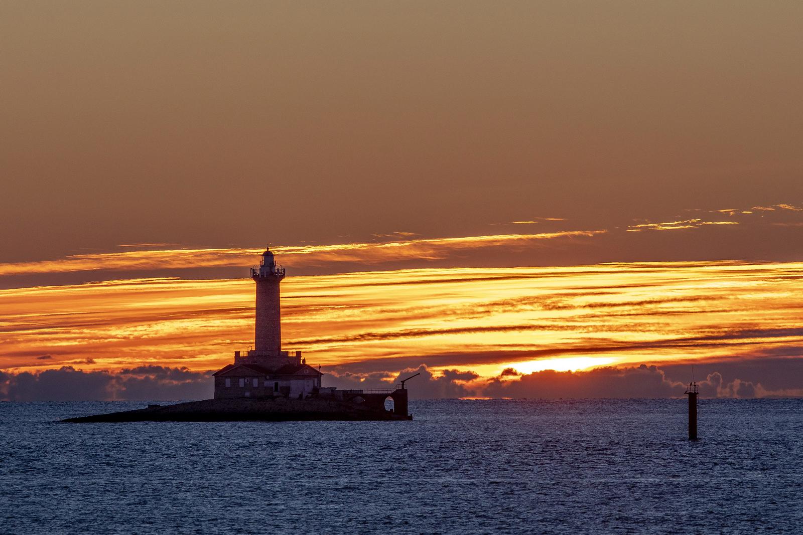 Premantura: Zalazak sunca s pogledom na svjetionik Porer Premantura: Zalazak sunca s pogledom na svjetionik Porer