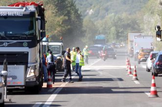 Učka: Sudarila se dva kombija i cisterna, jedna osoba poginula