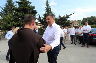 Premijer Plenković na misi u Svetištu Majke Božje Trsatske povodom blagdana Velike Gospe