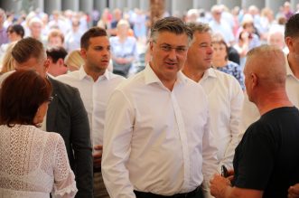 Premijer Plenković na misi u Svetištu Majke Božje Trsatske povodom blagdana Velike Gospe