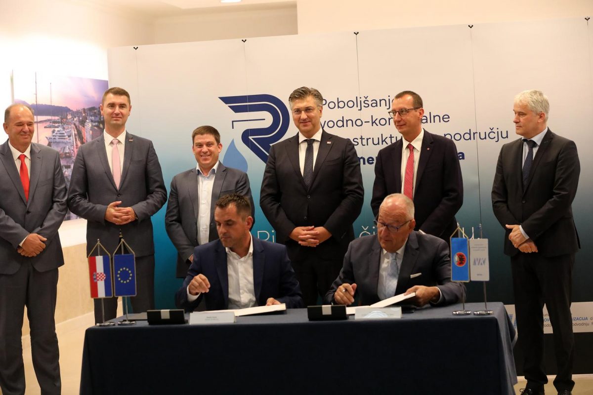 Rijeka: Premijer Plenković i ministri Butković i Filipović  posjetili su grad Rijeku  i sklopili ugovor o  poboljšanju vodno-komunalne infrastrukture