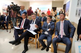 Rijeka: Premijer Plenković i ministri Butković i Filipović  posjetili su grad Rijeku  i sklopili ugovor o  poboljšanju vodno-komunalne infrastrukture