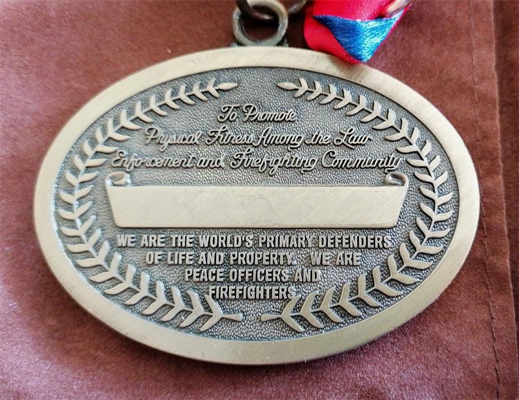 SENKA-MEDALJA 2 SENKA-MEDALJA 2