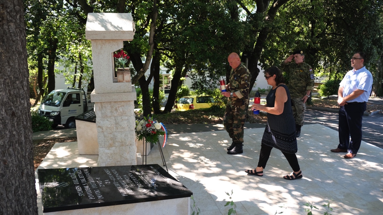 Spomen obiljezje pripadnicima A-bojne