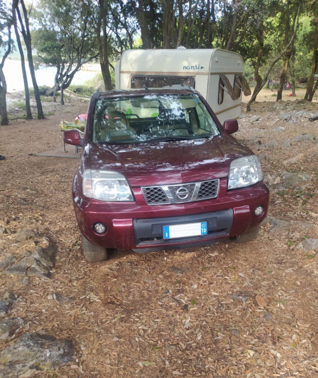 ilegalno kampiranje grad Cres 14