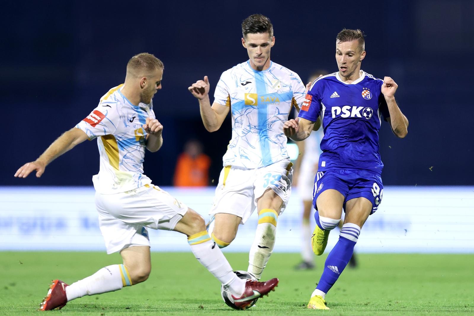 Dinamo i Rijeka sastali se u 8. kolu SuperSport HNL-a Dinamo i Rijeka sastali se u 8. kolu SuperSport HNL-a