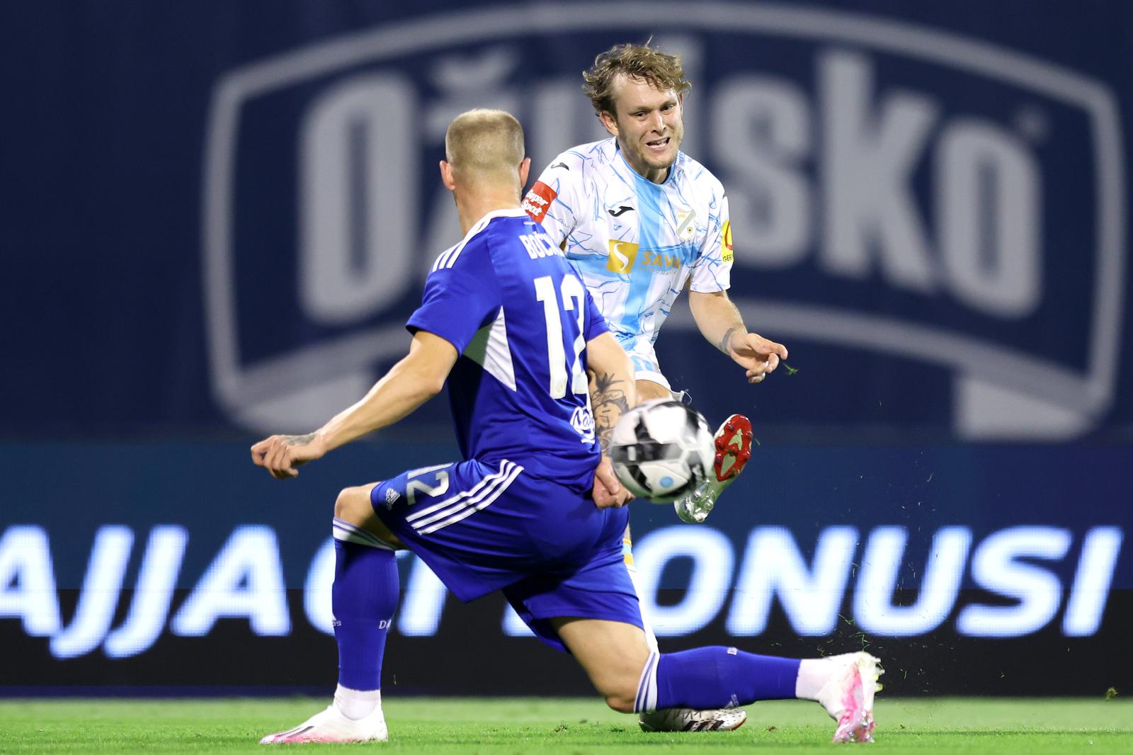 Dinamo i Rijeka sastali se u 8. kolu SuperSport HNL-a Dinamo i Rijeka sastali se u 8. kolu SuperSport HNL-a