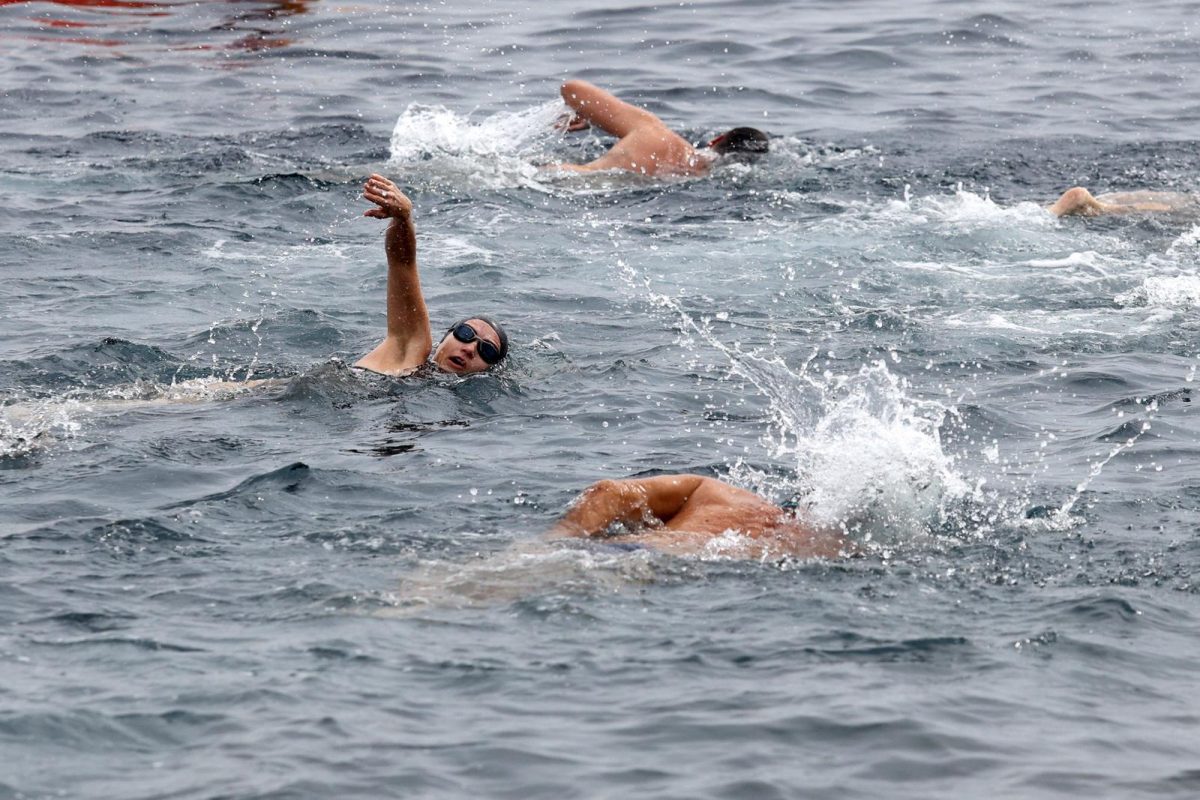 Osmo izdanje humanitarnog plivačkog maratona “Koga briga”, zaplivao i gradonačelnik Filipović