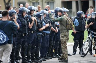 Zagreb: Održan prosvjed “Dajemo vam otkaz” ispred sjedišta HDZ-a