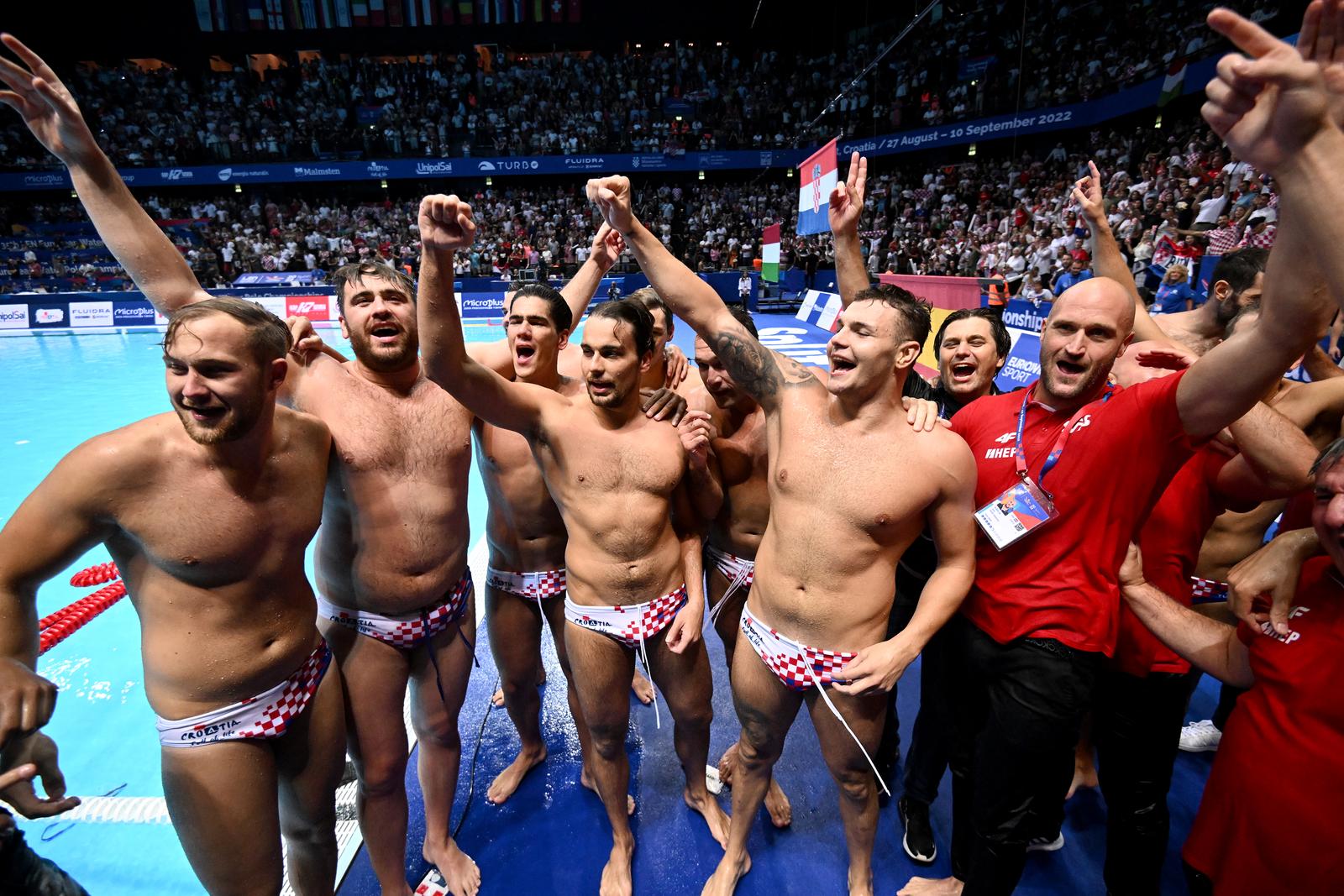 Hrvatski vaterpolisti osvojili naslov Europskog prvaka Hrvatski vaterpolisti osvojili naslov Europskog prvaka