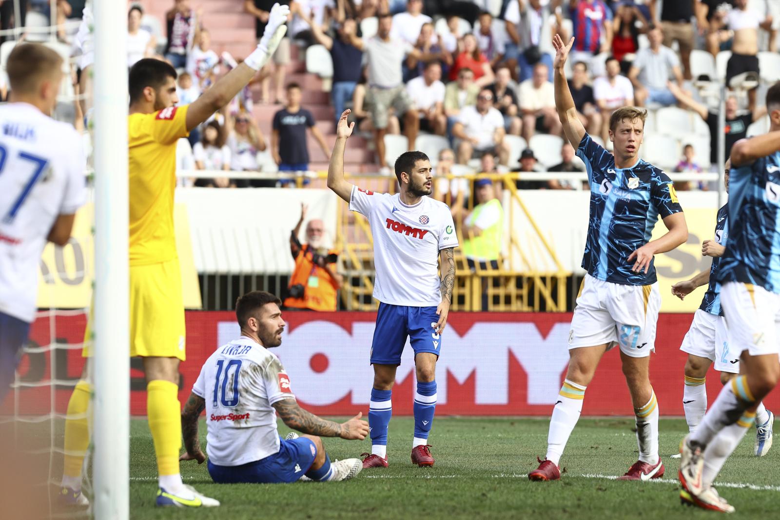 Zaostala utakmica 2. kola SuperSport HNL-a između Hajduk i Rijeka