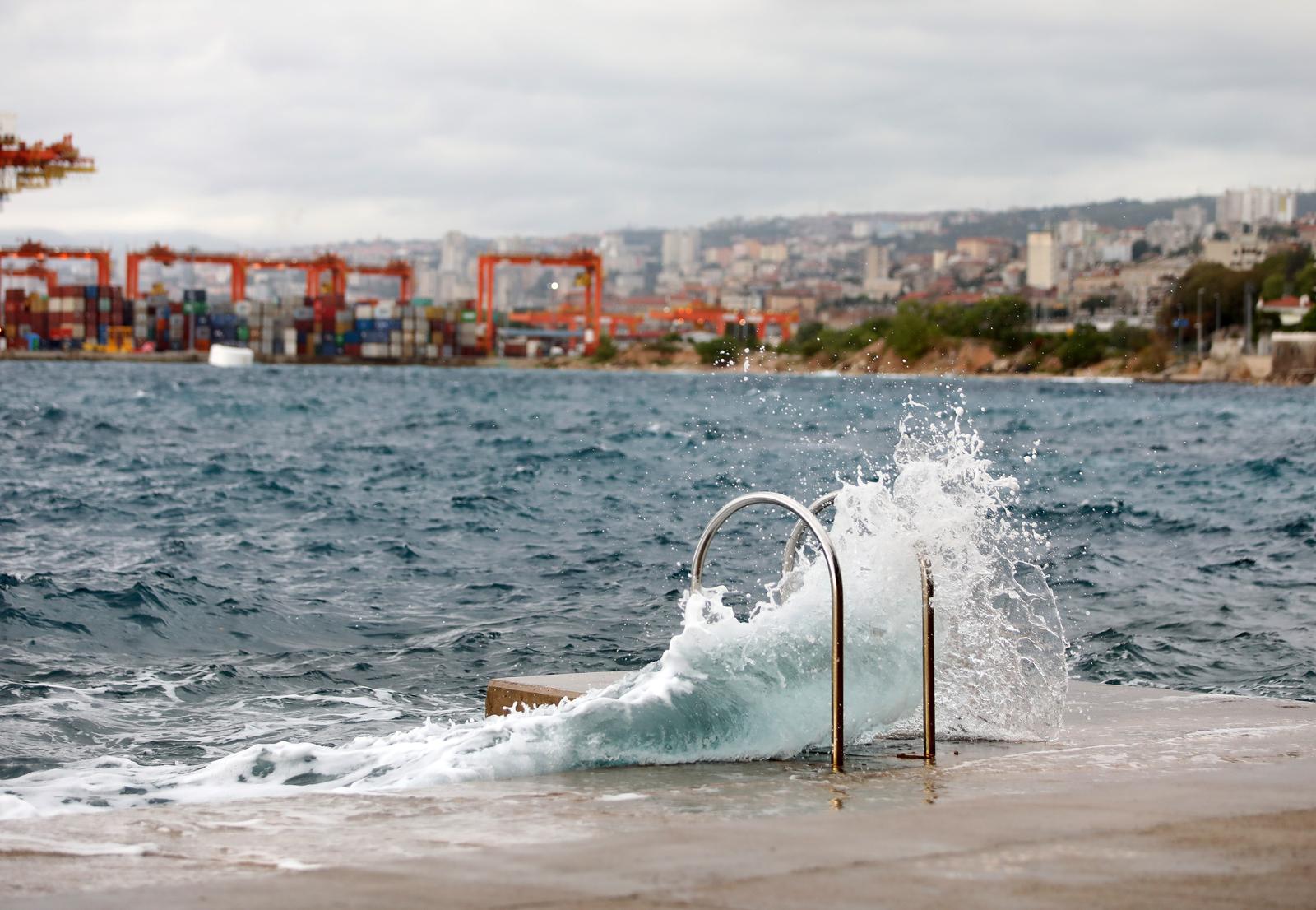 Jako jugo na riječkom području Jako jugo na riječkom području