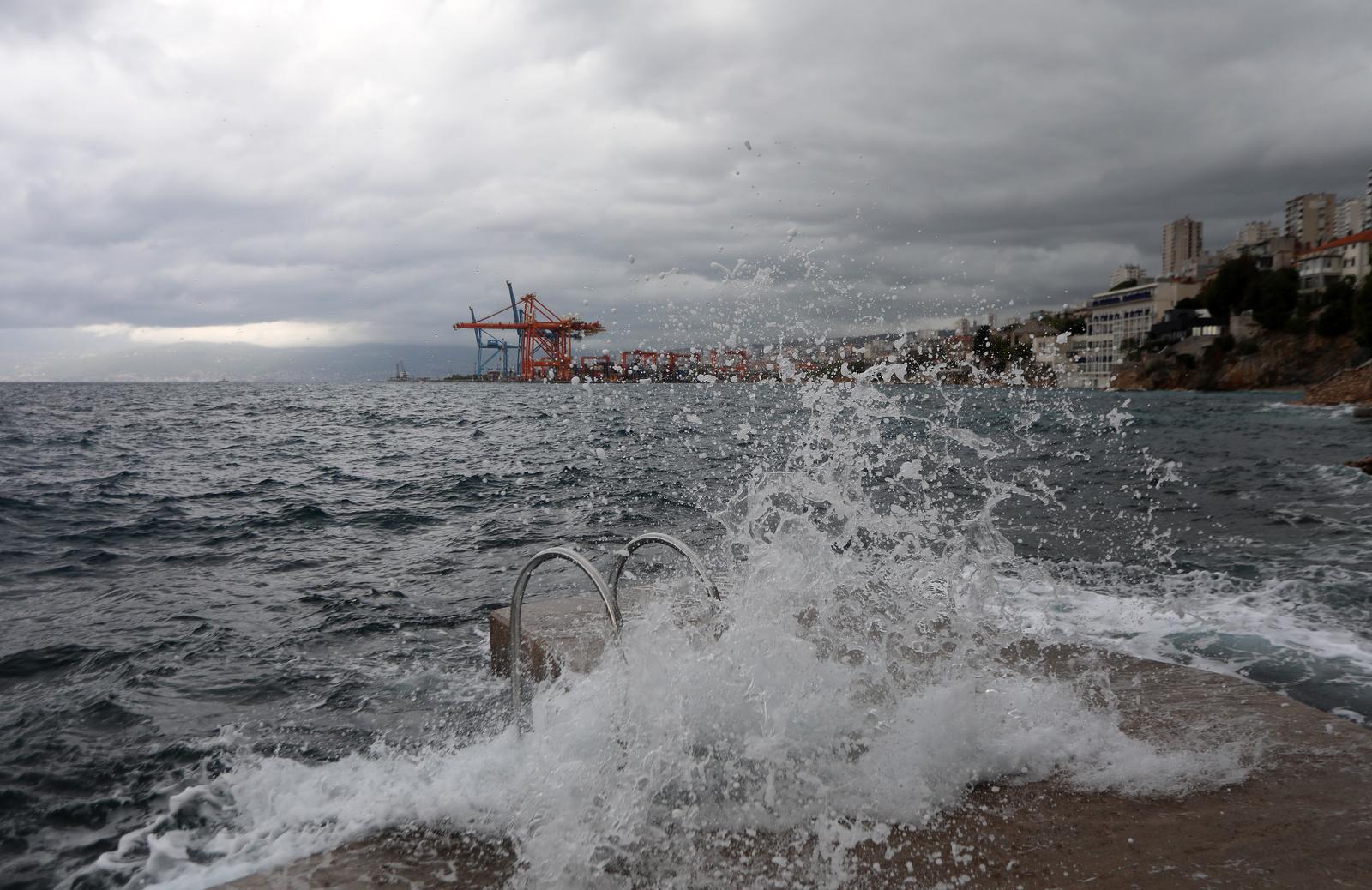 Jako jugo na riječkom području Jako jugo na riječkom području