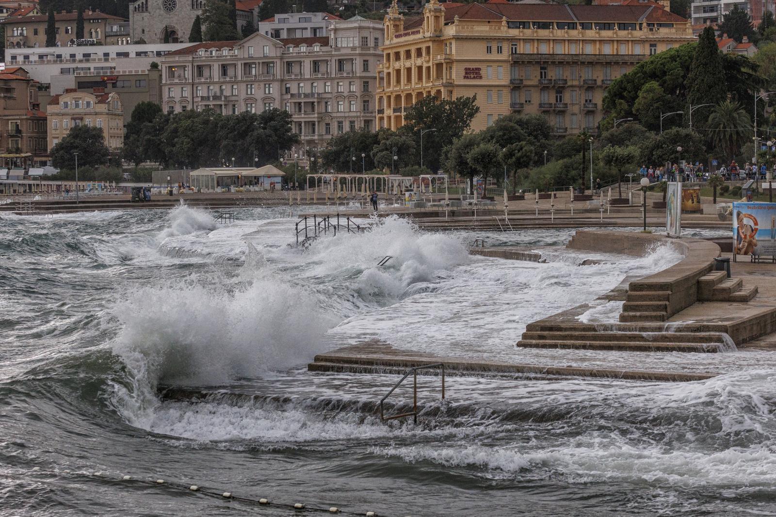 Jako jugo na riječkom području Jako jugo na riječkom području