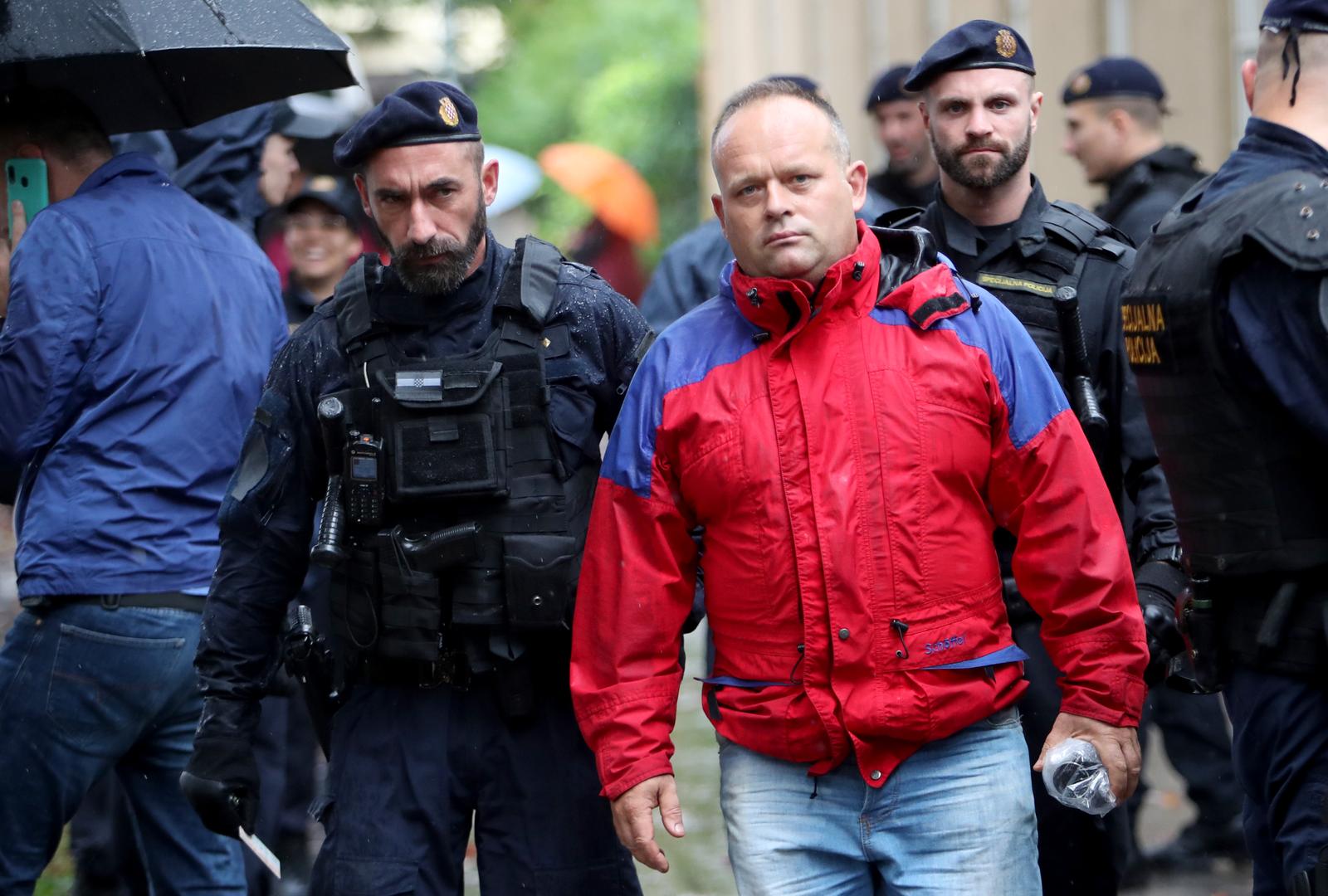 Zagreb: Uoči početka optužnog vijeća za Marka Franciškovića, okupili su se njegovi istomišljenici Zagreb: Uoči početka optužnog vijeća za Marka Franciškovića, okupili su se njegovi istomišljenici