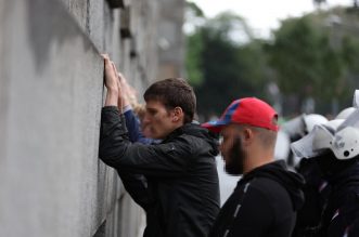 Beograd: Policija je blokirala protivnike Europrajda , ima privedenih