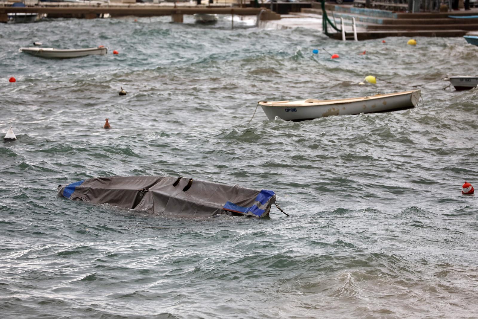 Olujno jugo u Opatiji
