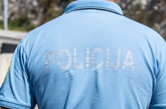 Policija promet -21