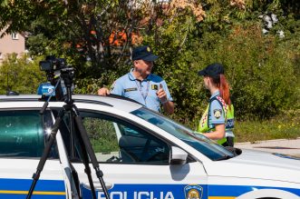 Policija promet -27