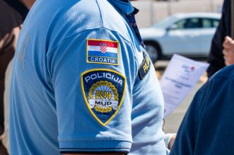 Policija promet -36