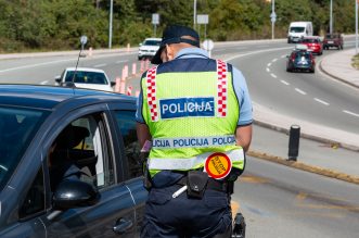 Policija promet -5