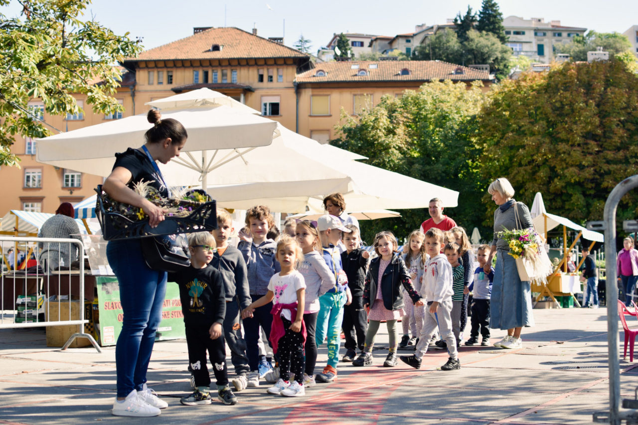 radionica tkanja biljem djeca kd cistoca jesenski sajam (7)