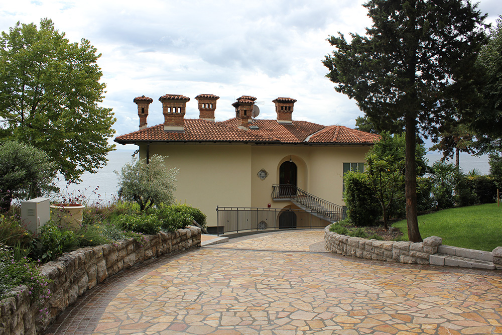 vila bunker volosko gradel 45 vila bunker volosko gradel 45