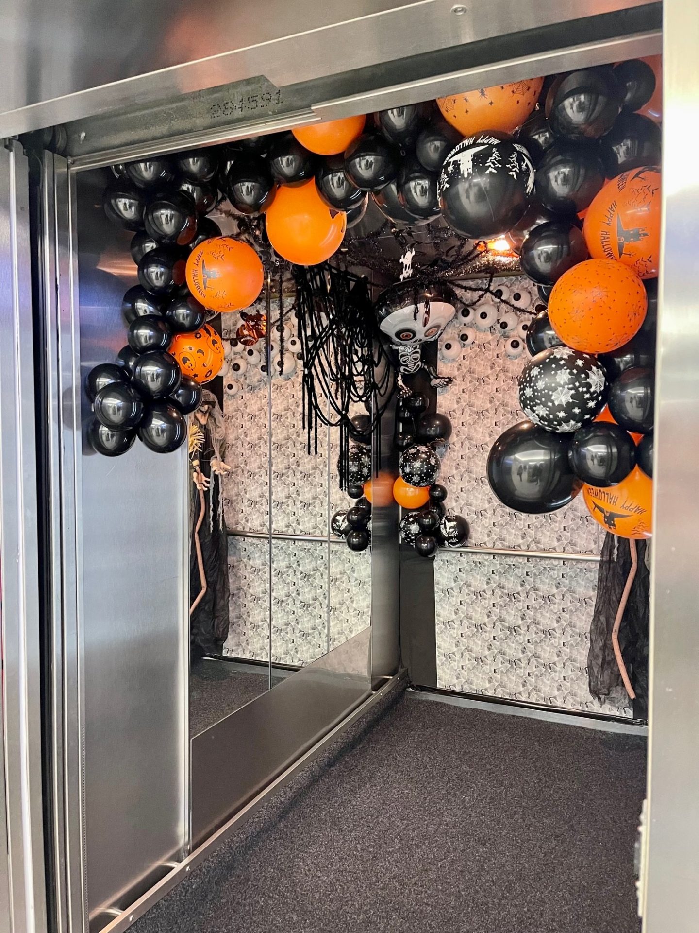 Najstrasniji lift_Tower Center 1 Najstrasniji lift_Tower Center 1