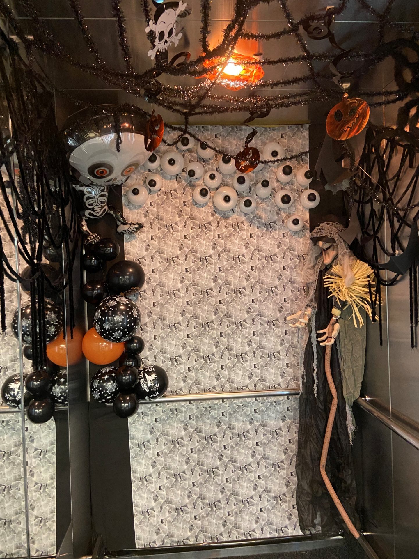 Najstrasniji lift_Tower Center 3 Najstrasniji lift_Tower Center 3