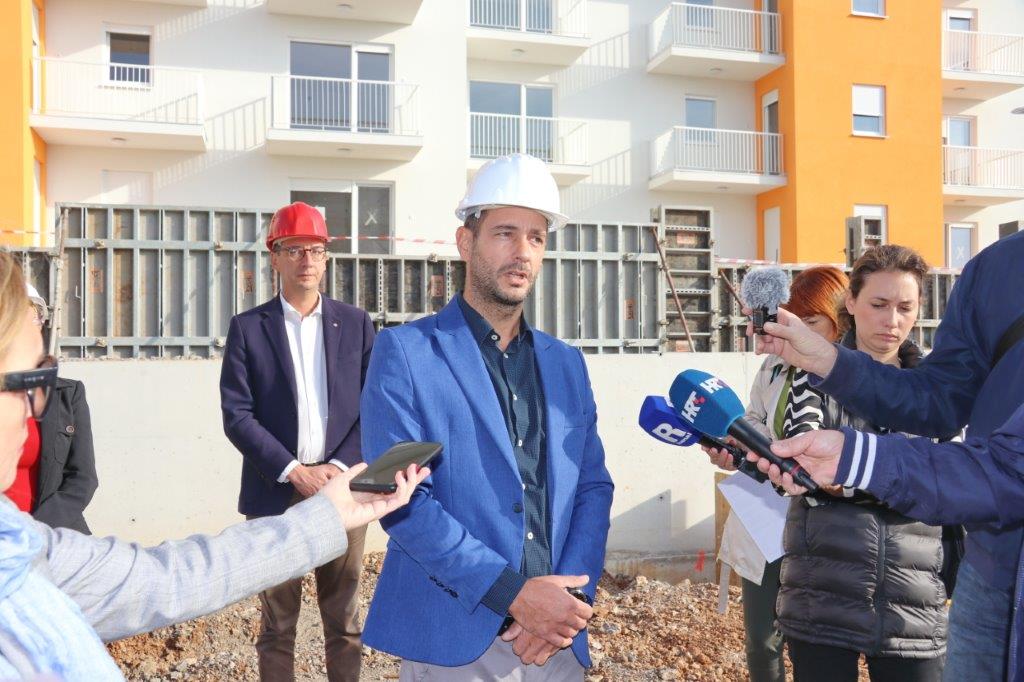 Obilazak-POS-ovih-stanova-na-Martinkovcu-13 Obilazak-POS-ovih-stanova-na-Martinkovcu-13