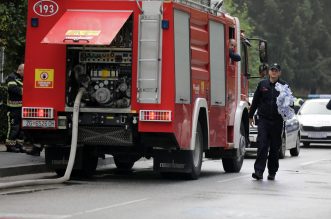 Zagreb: Policijski očevid nakon požara u Trnskom, jedna osoba smrtno stradala