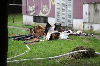 Zagreb: Policijski očevid nakon požara u Trnskom, jedna osoba smrtno stradala