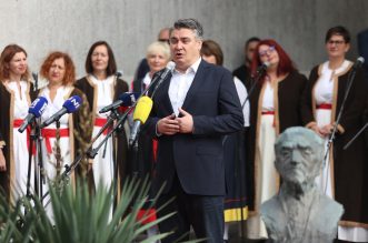 Predsjednik Milanović posjetio manifestaciju Bela Nedeja