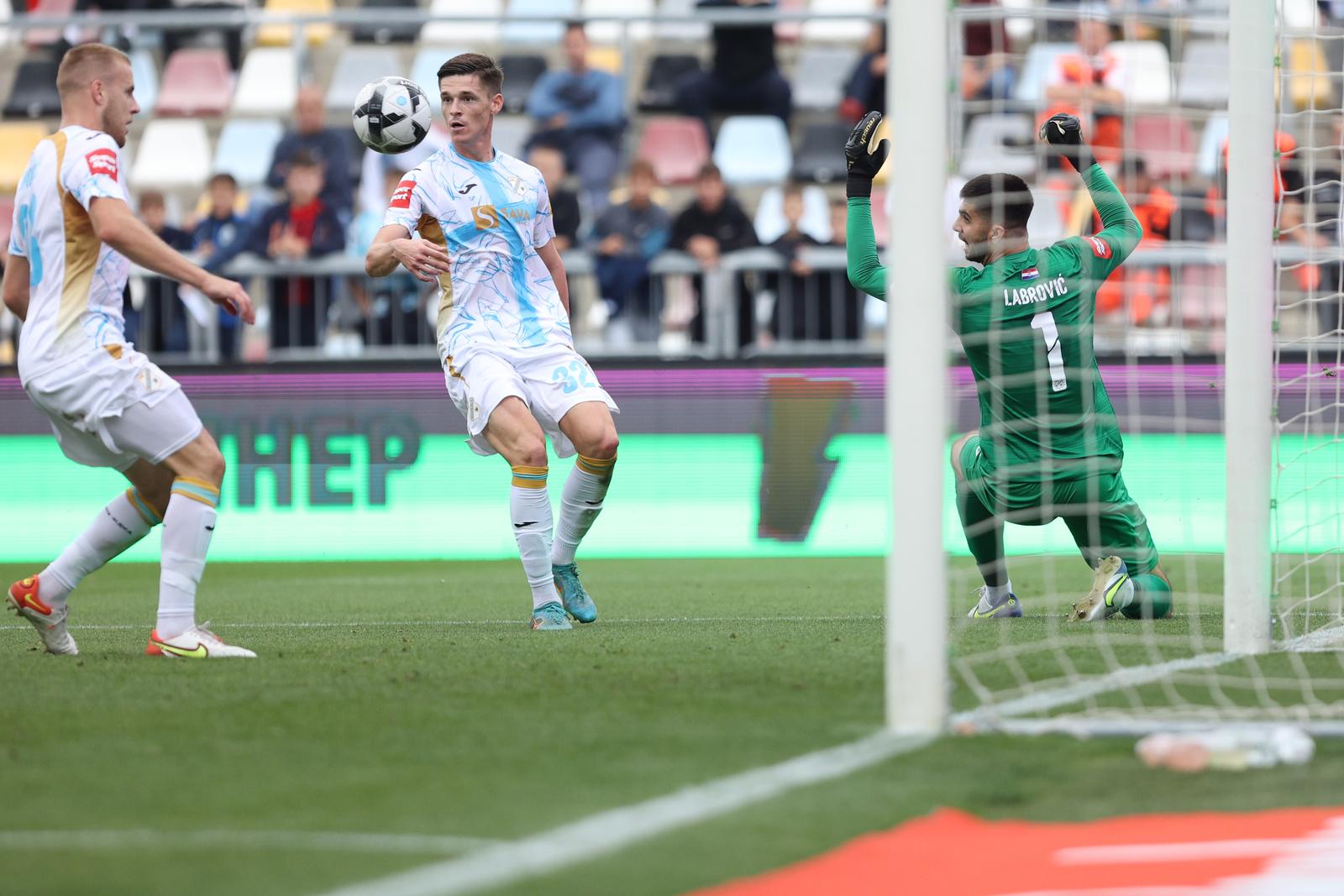 Rijeka: HNK Rijeka i HNK Hajduk u 11. kolu Prve HNL Rijeka: HNK Rijeka i HNK Hajduk u 11. kolu Prve HNL