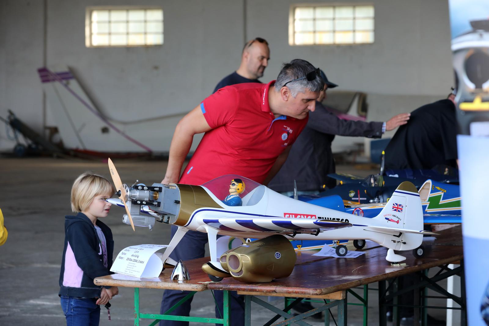 Dan otvorenih vrata Zrakoplovnog društva Krila Kvarnera na Grobniku Dan otvorenih vrata Zrakoplovnog društva Krila Kvarnera na Grobniku