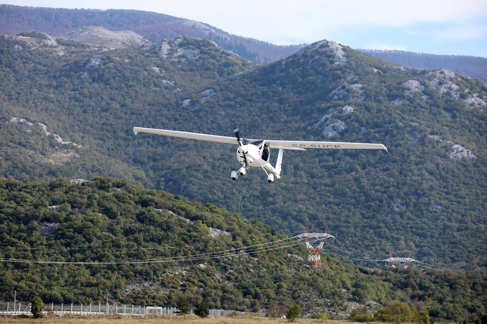 Dan otvorenih vrata Zrakoplovnog društva Krila Kvarnera na Grobniku Dan otvorenih vrata Zrakoplovnog društva Krila Kvarnera na Grobniku