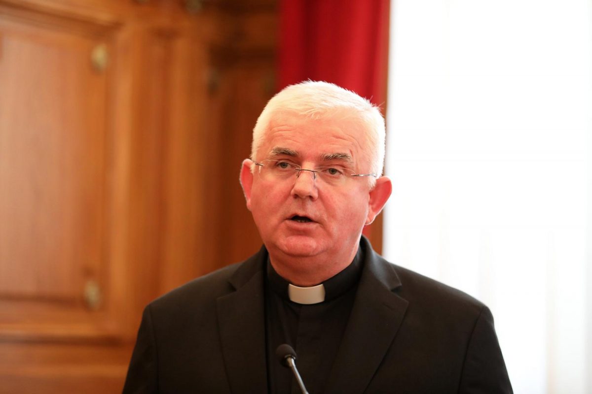 Nadbiskup Devčić odlazi u mirovinu, Uzinić preuzima Riječku nadbiskupiju