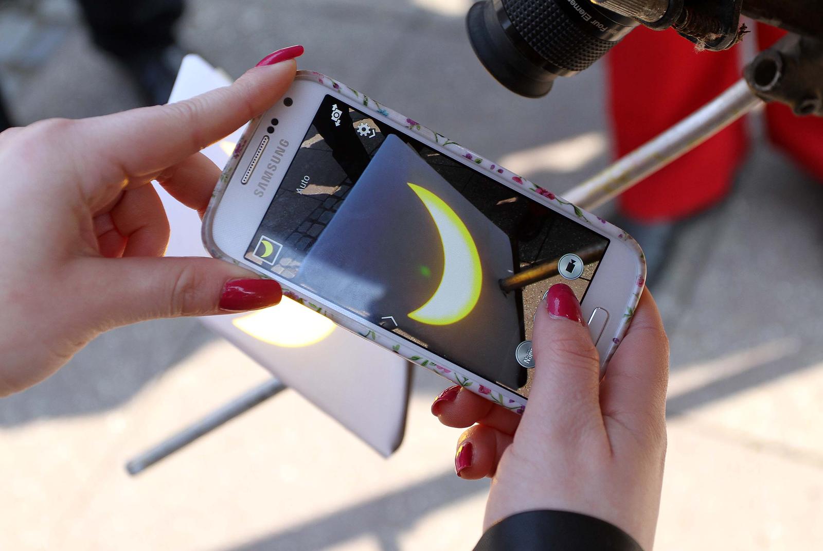 ?akovec: Astronomsko drutvo Vega organiziralo promatranje pomr?ine Sunca