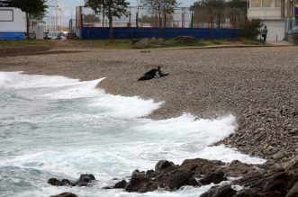 Rijeka: Valovi na moru na plaži Kantrida