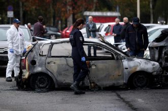 Zagreb: Na parkiralištu u Sloboštini tijekom noći izgorjelo osam automobila