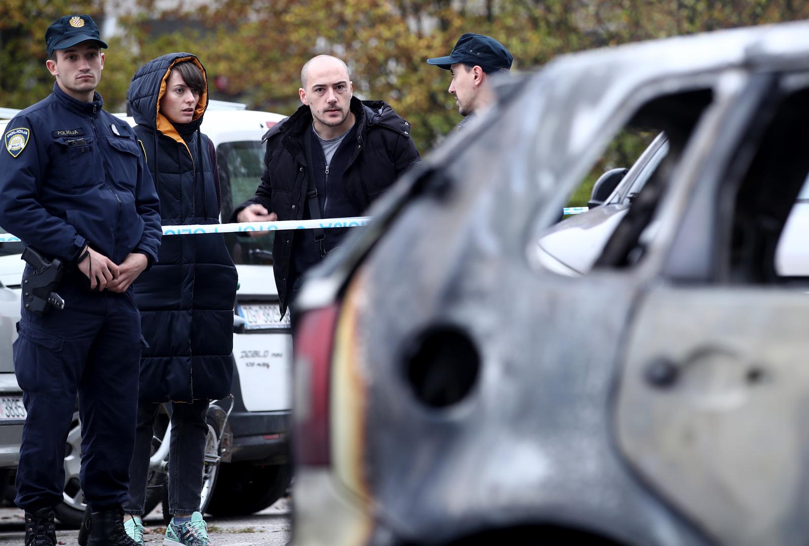 Zagreb: Na parkiralištu u Sloboštini tijekom noći izgorjelo osam automobila Zagreb: Na parkiralištu u Sloboštini tijekom noći izgorjelo osam automobila