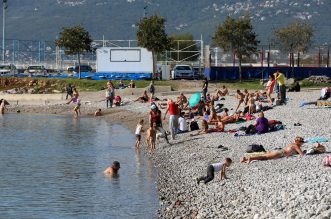 Rijeka: Gradska plaža na Kantridi puna je kupača