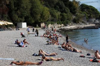 Rijeka: Gradska plaža na Kantridi puna je kupača