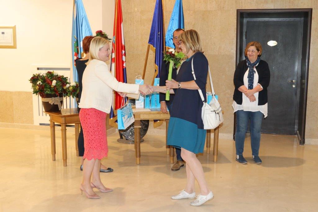 Prijem-za-umirovljene-učitelje-i-odgajatelje-povodom-Svjetskog-dana-učitelja-7