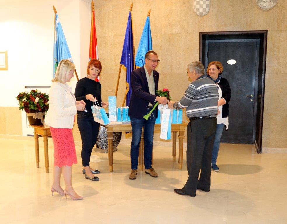 Prijem-za-umirovljene-učitelje-i-odgajatelje-povodom-Svjetskog-dana-učitelja-8