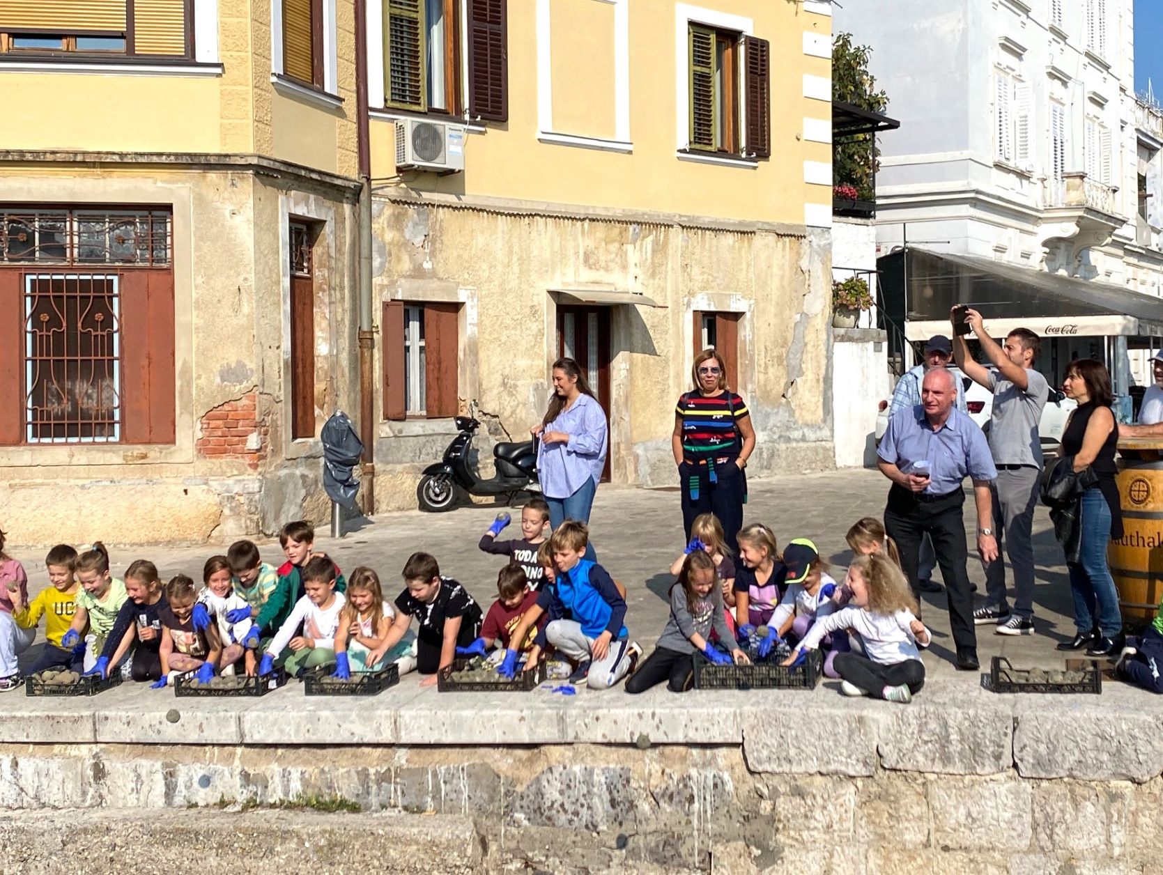 ucenici volosko ekoloska akcija (5) ucenici volosko ekoloska akcija (5)