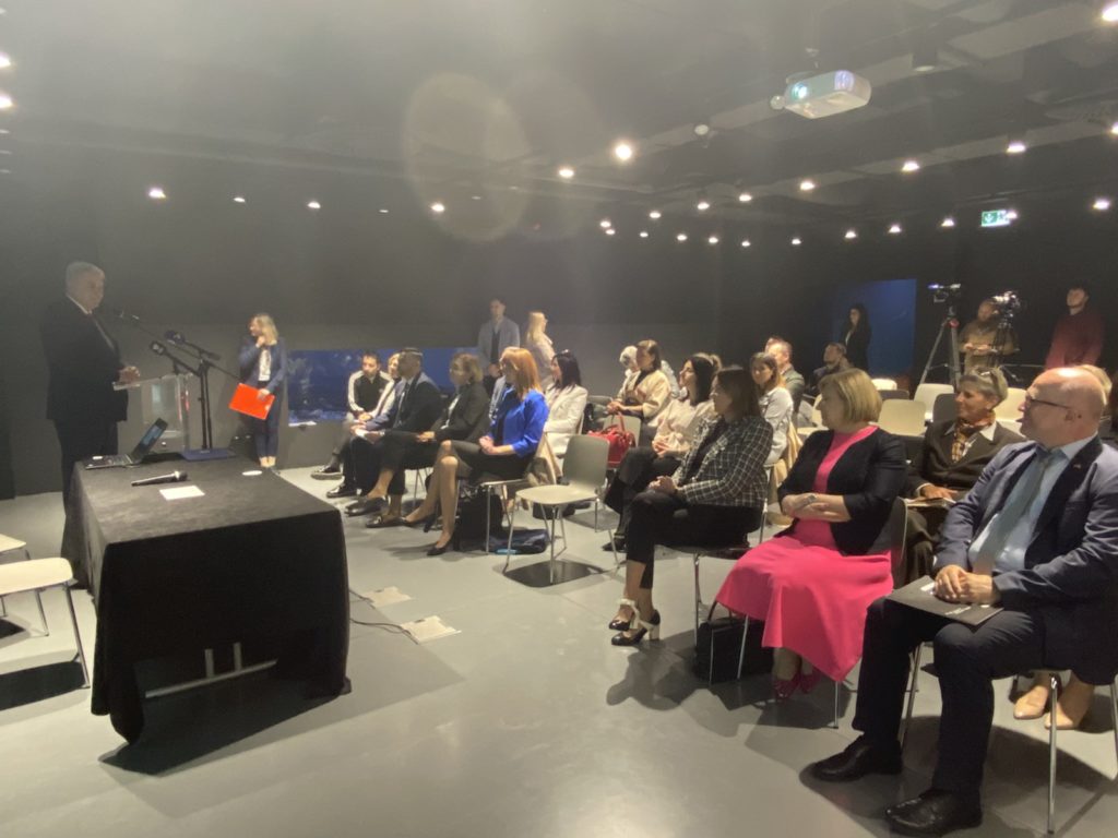 viber_image_2022-10-25_11-19-46-933-1024×768