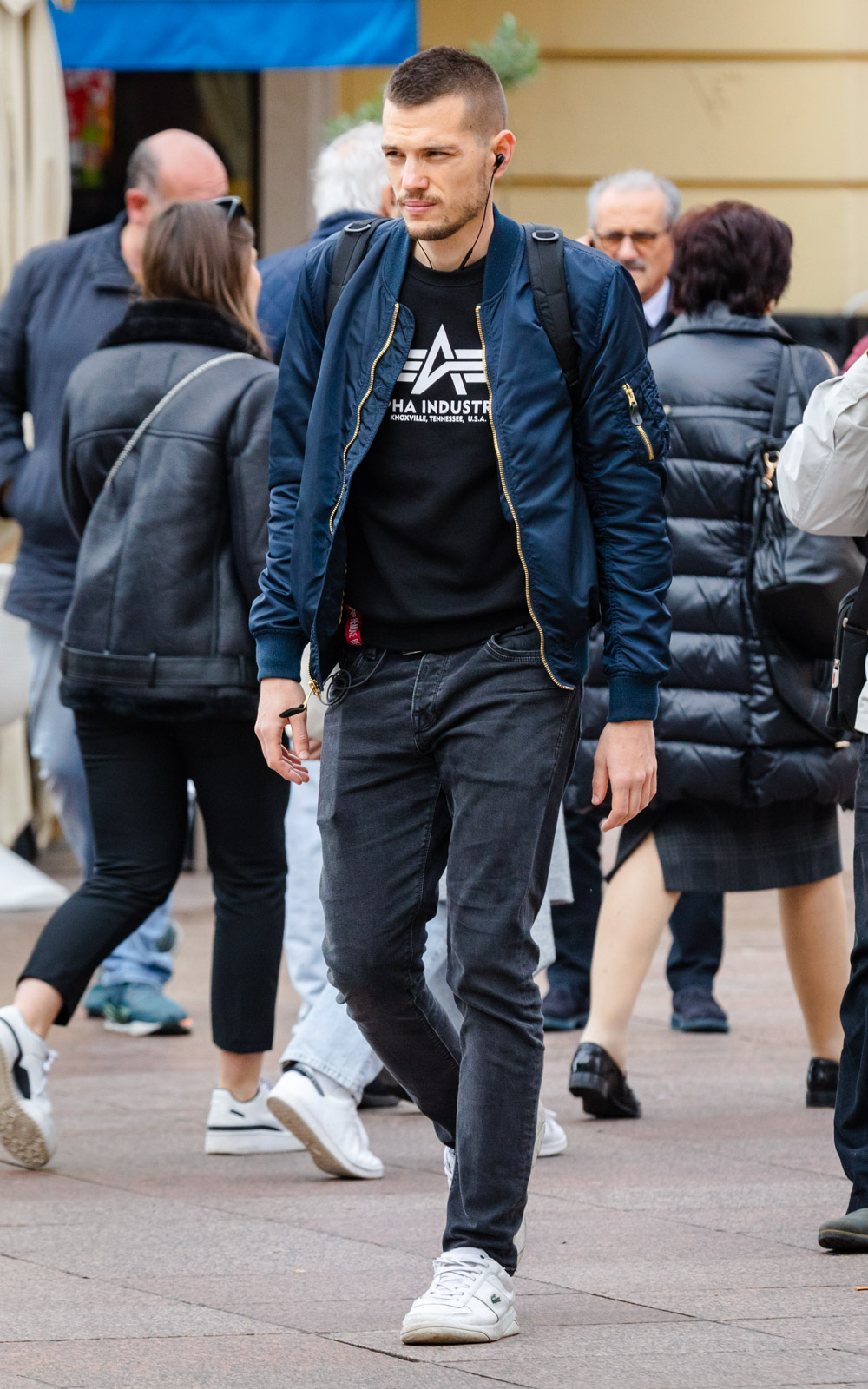 Klikom po Korzu 25.11.-35 Klikom po Korzu 25.11.-35