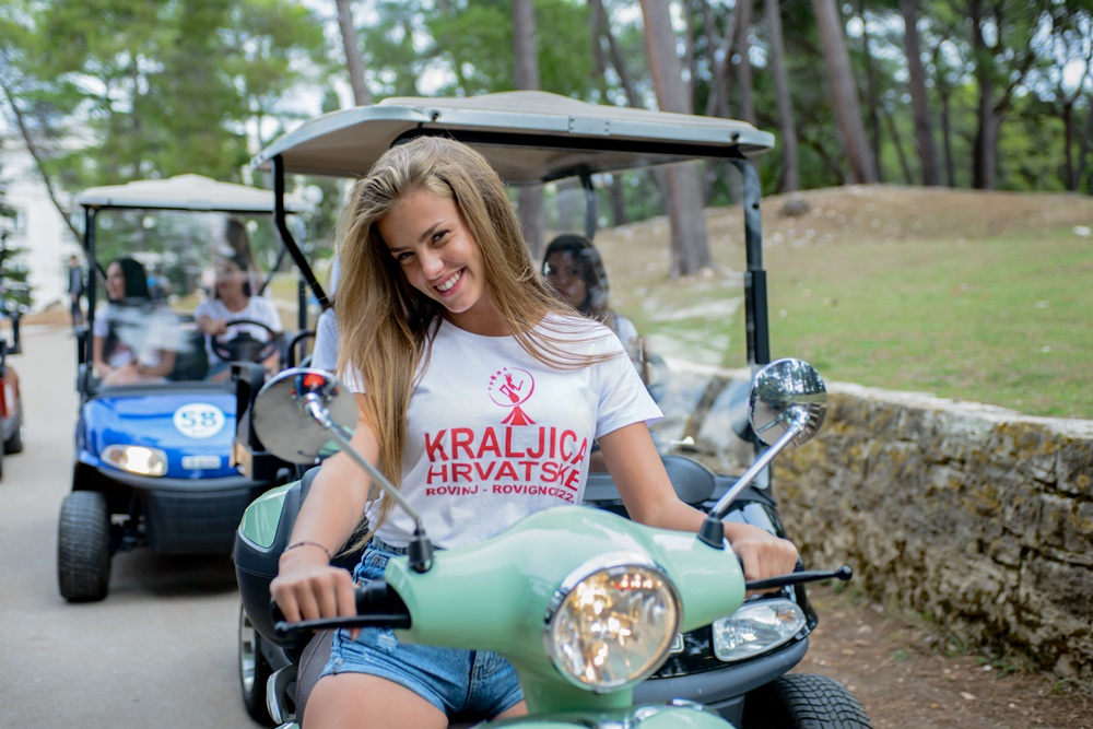 Kraljica Hrvatske 11 Kraljica Hrvatske 11